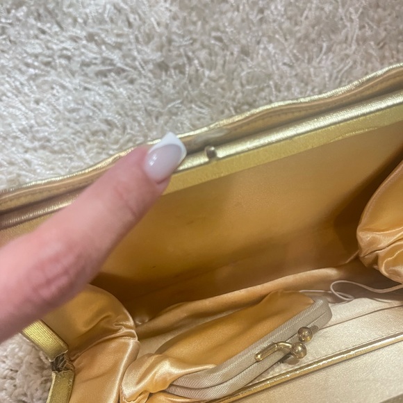 Unique find, antique purse. - Picture 5 of 6